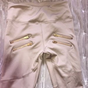 VARLEY PALMS TAUPE LEGGINGS NWT NEVER WORN